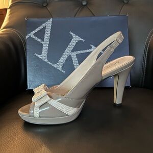Anne Klein Women's Taupe Slingback Heels